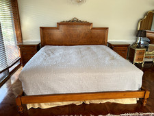 dorian bedroom set for sale  Oak Brook