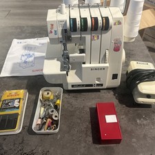 Usado, Máquina de costura vintage Singer Ultralock 14U34B com manual testado funciona comprar usado Usado, Máquina de costura vintage Singer Ultralock 14U34B com manual testado funciona comprar usado  Enviando para Brazil