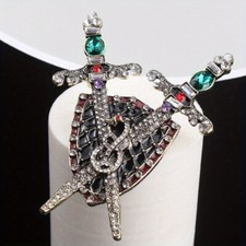 Broche Creativo Retro Temperamento Personalidad Espada y Escudo Accesorios segunda mano  Embacar hacia Mexico