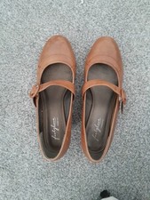 Tan leather shoes for sale  NELSON