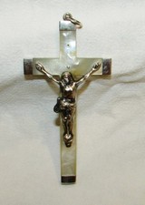 Pendentif croix jesus d'occasion  Hennebont