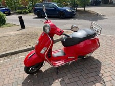 Piaggio vespa gts for sale  REDHILL