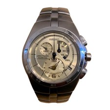 Montre chronographe automatiqu d'occasion  Expédié en France