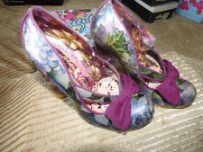 Boxed gorgeous irregular for sale  BLACKPOOL