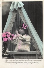 Little girl praying d'occasion  Expédié en Belgium