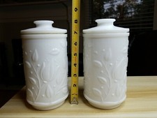 Vasilha/frasco de vidro opala branca Verre Opale, conjunto de dois (2) comprar usado  Enviando para Brazil
