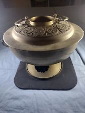 Usado, Gran olla de mesa de fondue ornamentada coreana de latón brazier diseño de moneda segunda mano  Embacar hacia Argentina