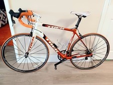 Trek Madone 5.1 laranja e branco comprar usado Trek Madone 5.1 laranja e branco comprar usado  Enviando para Brazil