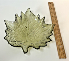 Leaf shaped candy for sale  Damascus