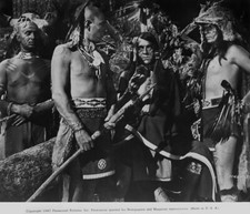 Boris Karloff. Iron Eyes Cody, Mark Lawrence - Unconquered (1947) - 8 1/2 X 11 comprar usado  Enviando para Brazil