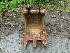 30cm excavator bucket for sale  GODSTONE
