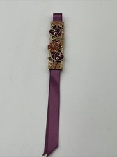 Usado, Marcador de página de livro vintage de metal roxo flores malva corações joias falsas comprar usado  Enviando para Brazil