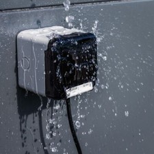 Presa schuko 230v usato  Spedire a Italy