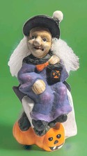 Halloween witch figurine for sale  Lewellen