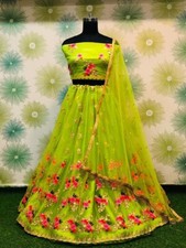 Lehenga mariée heavy d'occasion  Expédié en France