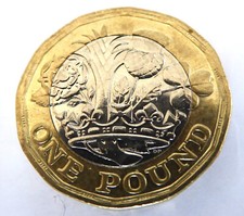 One pound 2016 d'occasion  Vanves