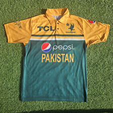 Shaheens pakistan cricket for sale  CARDIFF