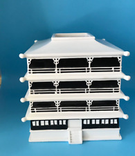 Pagoda tissue box d'occasion  Expédié en Belgium