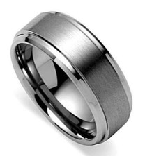 Usado, Anel de aliança de casamento StepEdge centro escova de carboneto de tungstênio carboneto laser gravação grátis comprar usado  Enviando para Brazil