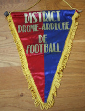 Ancien fanion district d'occasion Ancien fanion district d'occasion  Jujurieux