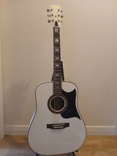 GUITARRA EN VENTA... REBAJADO.. segunda mano  Embacar hacia Mexico