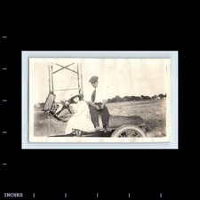 Foto antiga vintage HOMEM MULHER CARRO CLÁSSICO HOT ROD, usado comprar usado  Enviando para Brazil