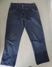 Jeans bleu salé d'occasion  Lunel