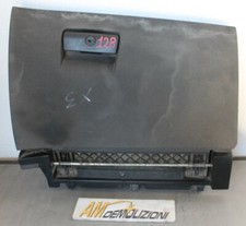 Vano cassetto portaoggetti usato  Roma