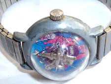 Usado, Relógio de pulso vintage Quintel avião voando girando sobre os EUA mapa funcionando comprar usado Usado, Relógio de pulso vintage Quintel avião voando girando sobre os EUA mapa funcionando comprar usado  Enviando para Brazil