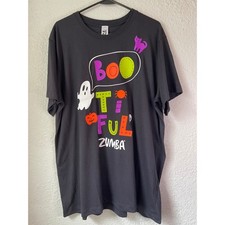 Camiseta preta nova sem etiquetas Zumba Wear Halloween boo-tiful plus size dança fitness top comprar usado Camiseta preta nova sem etiquetas Zumba Wear Halloween boo-tiful plus size dança fitness top comprar usado  Enviando para Brazil