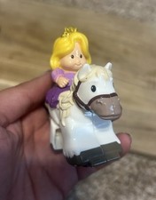 Używany, Fisher-Price Little People Disney Princess ROSZPUNKA Klip Klop Figurka  na sprzedaż  Wysyłka do Poland