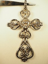 Grande croix pendentif d'occasion  Tocane-Saint-Apre