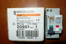 Disjoncteur differentiel 10a d'occasion  Barr