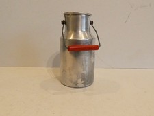 Petit pot lait d'occasion Petit pot lait d'occasion  Baume-les-Dames