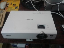 Videoproiettore bianco sony usato  Forli