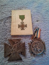 Lot médailles poulu usato  Spedire a Italy