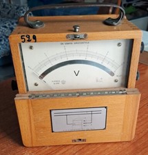 Voltmetro vintage legno usato  Italia