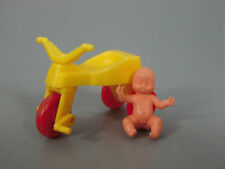 Bebês: bebê com triciclo (amarelo/vermelho) comprar usado  Enviando para Brazil
