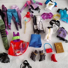 Large bundle descendants for sale Large bundle descendants for sale  LEIGHTON BUZZARD