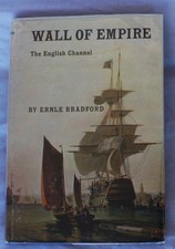 Wall Of Empire: The English Channel by Ernle Bradford 1966 1st comprar usado Wall Of Empire: The English Channel by Ernle Bradford 1966 1st comprar usado  Enviando para Brazil
