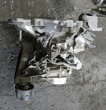 2472184e01000 carter frizione usato  Italia