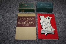 Lote de 2 accesorios de máquina de coser Singer vintage piezas accesorios cajas prensatelas segunda mano  Embacar hacia Mexico