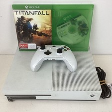 Console Microsoft Xbox One S com TitanFall e Madden Games (V8) S#509 comprar usado  Enviando para Brazil