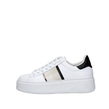 Sneakers donna woolrich usato  Gravina in Puglia