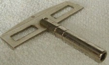 Chiave pendolo metallo usato Chiave pendolo metallo usato  Napoli