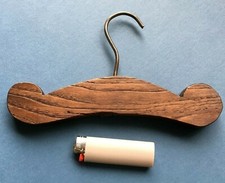 Antico appendiabiti omino usato Antico appendiabiti omino usato  Biella