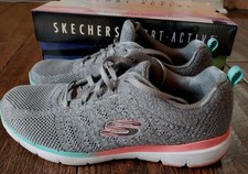 Tênis de caminhada Skechers feminino refrigerado a ar espuma com memória 9,5M leve comprar usado  Enviando para Brazil