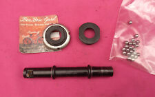 Bottom bracket axle d'occasion  Saint-Privat-des-Vieux