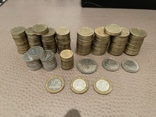 Lot 252 pièces d'occasion  France