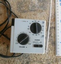 Vecchia radio sveglia usato Vecchia radio sveglia usato  Velletri